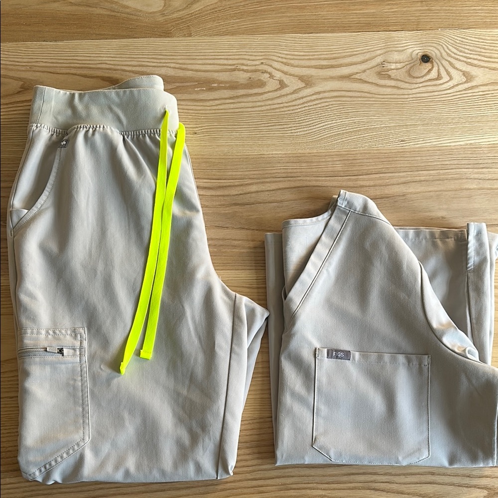 Figs scrub set. Bone. Catarina top and zamora joggers.